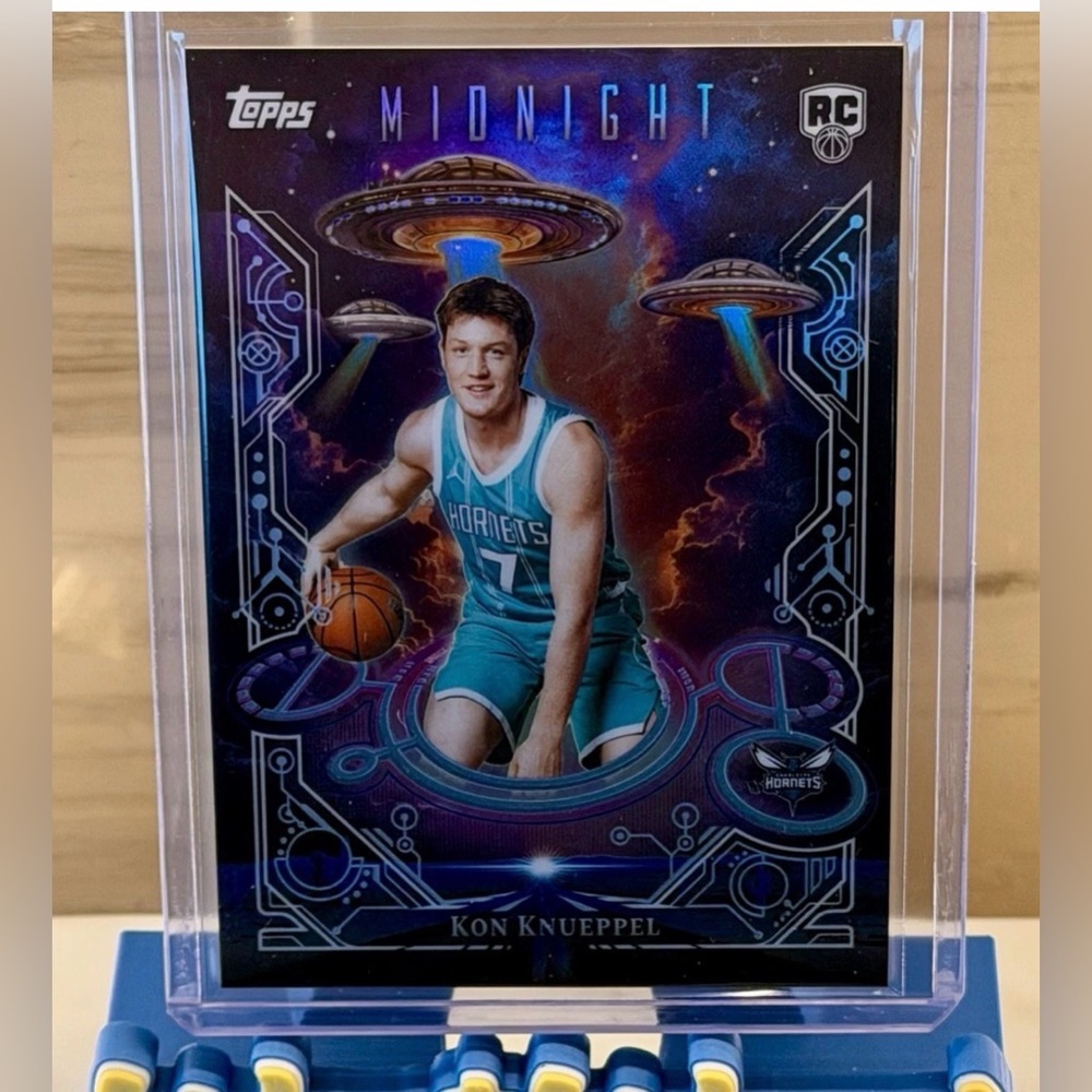 2025 Topps Midnight Daydreamers Kon Knueppel #DD-18 RC!!